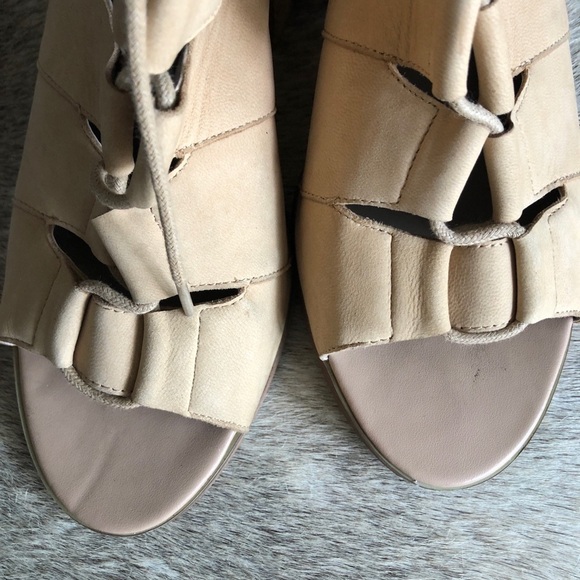 Hinge Drea Peep Toe Tan Nubuck Leather Sandal - Picture 3 of 8